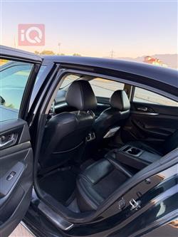 نيسان ماكسيما